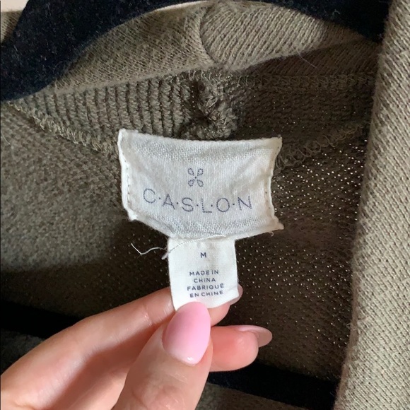 Cozy Caslon sweater - Picture 2 of 2